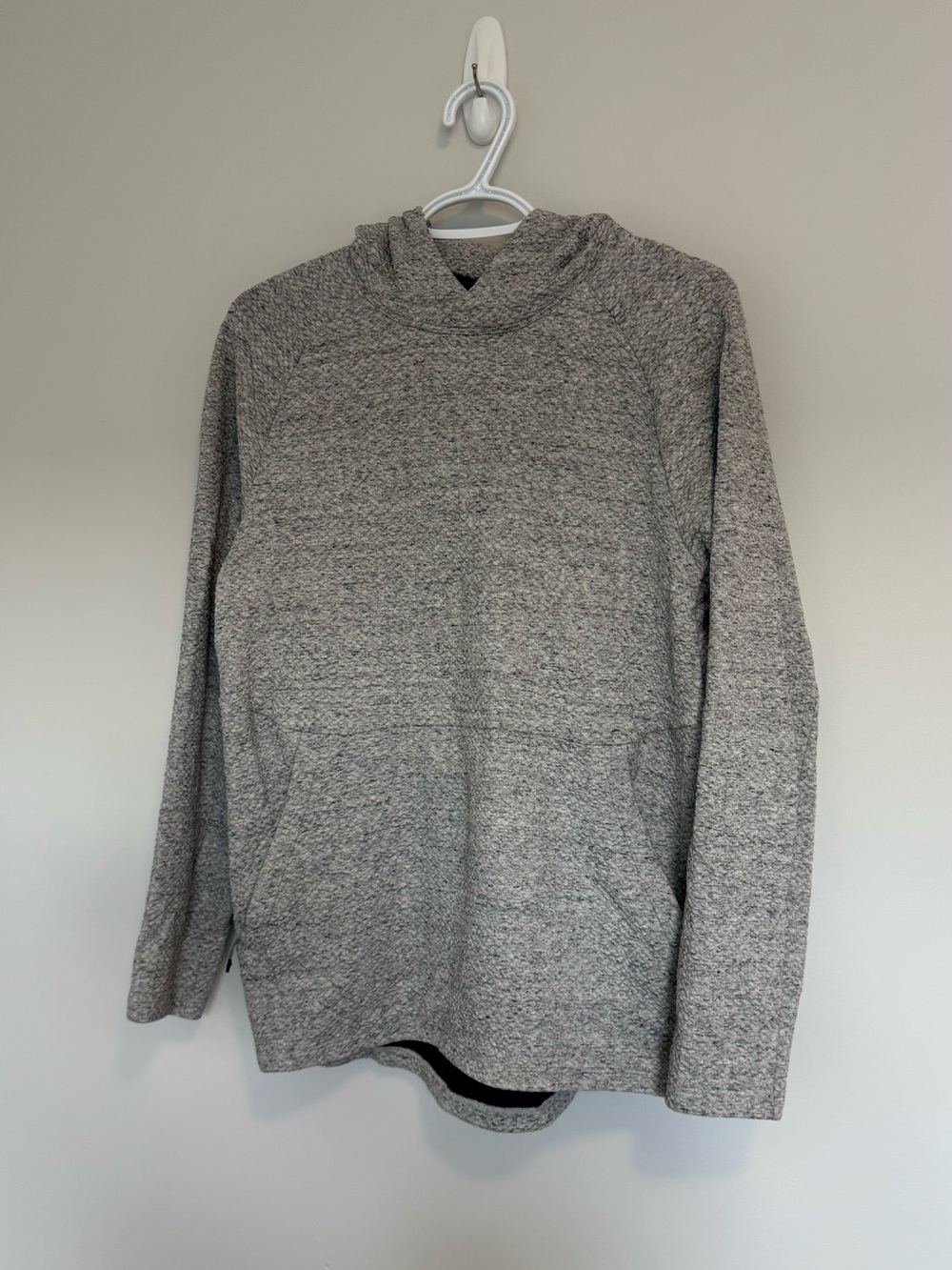 Lululemon At Ease Hoodie
Heathered Melody Light Grey